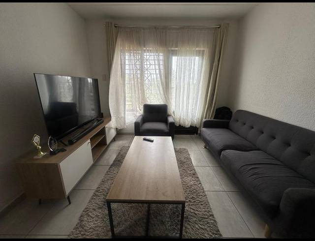 2 BEDROOM SIMPLEX FOR SALE IN MONTCLAIR